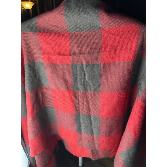 Pottery Barn buffalo check throw 50” x 60” red/
Gray fringe - Picture 3 of 4